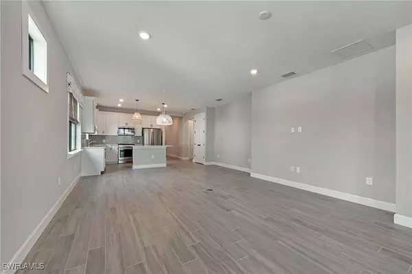 12381 Canal Grande DR, Fort Myers, FL 33913