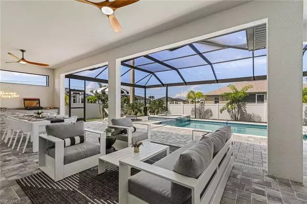 1923 SW 27th TER, Cape Coral, FL 33914