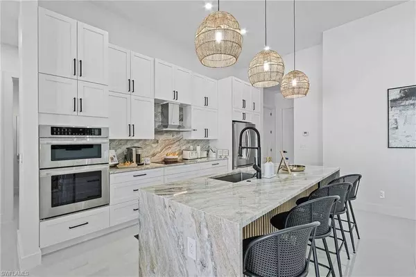 1923 SW 27th TER, Cape Coral, FL 33914