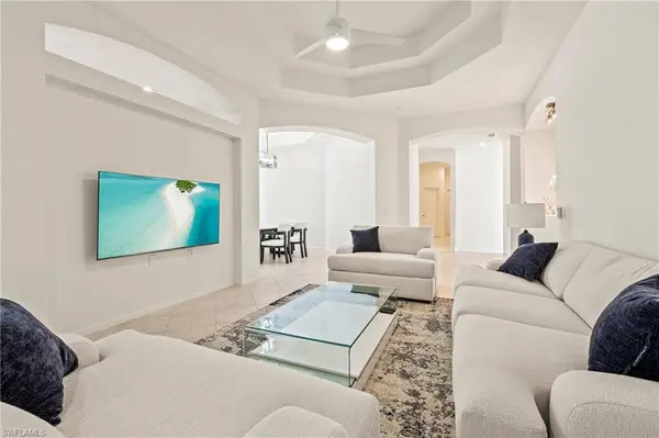 10040 Valiant CT #202, Miromar Lakes, FL 33913