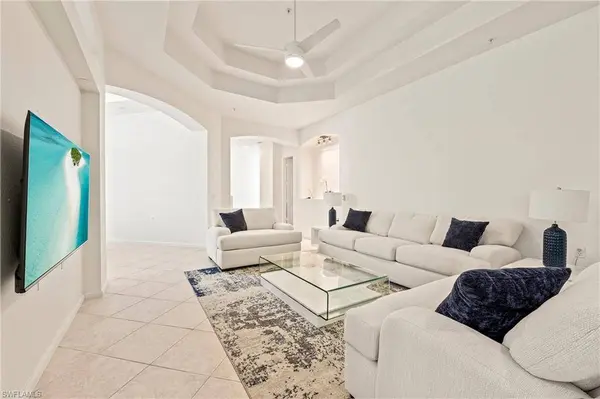 10040 Valiant CT #202, Miromar Lakes, FL 33913