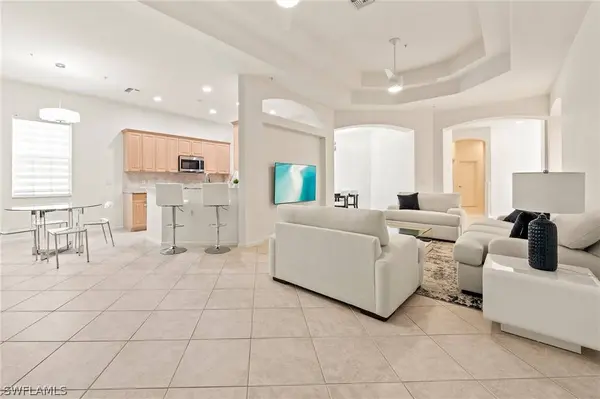 10040 Valiant CT #202, Miromar Lakes, FL 33913