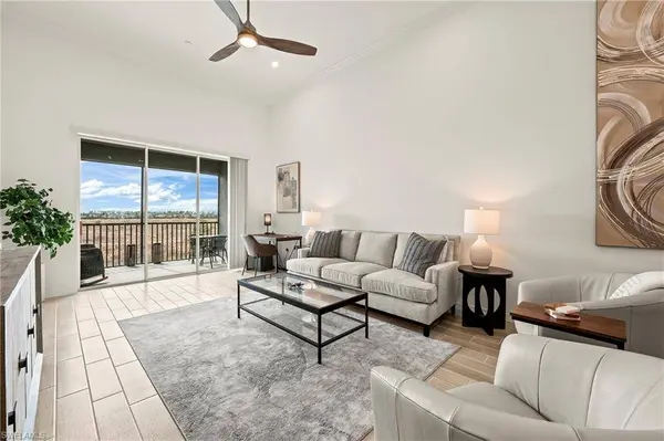 11801 Venetian Lagoon DR #203, Fort Myers, FL 33913