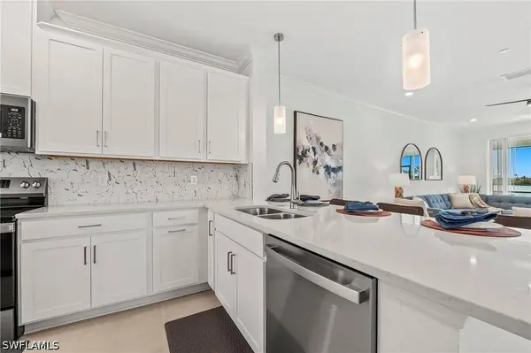 11751 Venetian Lagoon DR #104, Fort Myers, FL 33913