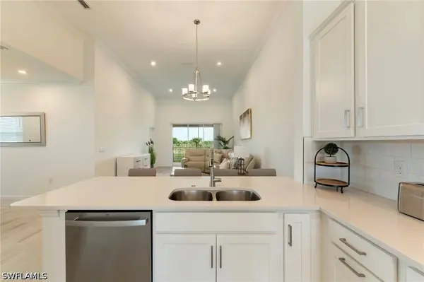 11801 Venetian Lagoon DR #201, Fort Myers, FL 33913