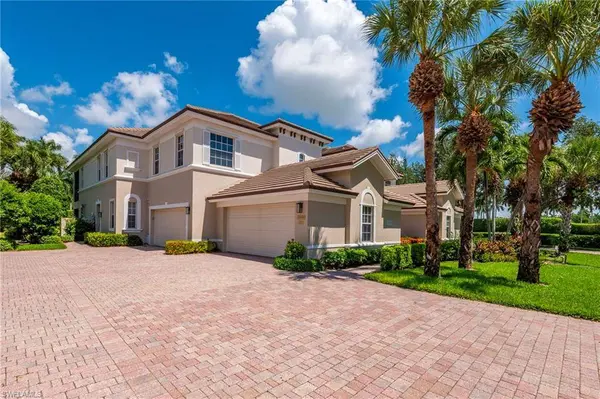 10000 Valiant CT #201, Miromar Lakes, FL 33913