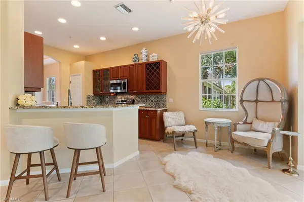 10000 Valiant CT #201, Miromar Lakes, FL 33913