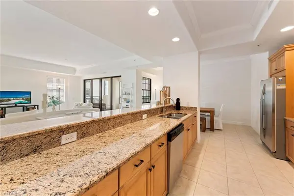10723 Mirasol DR #310, Miromar Lakes, FL 33913