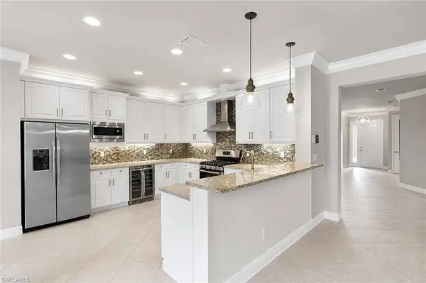 4384 Aurora ST, Naples, FL 34119