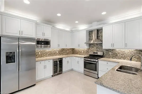 4384 Aurora ST, Naples, FL 34119