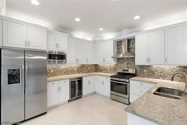 4384 Aurora ST, Naples, FL 34119