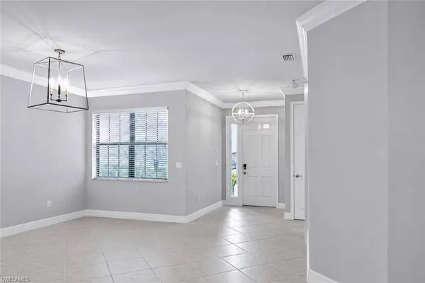 4384 Aurora ST, Naples, FL 34119