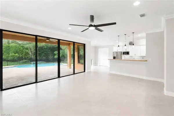 4384 Aurora ST, Naples, FL 34119
