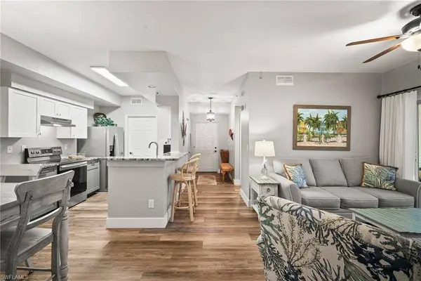 4665 Saint Croix LN #1525, Naples, FL 34109