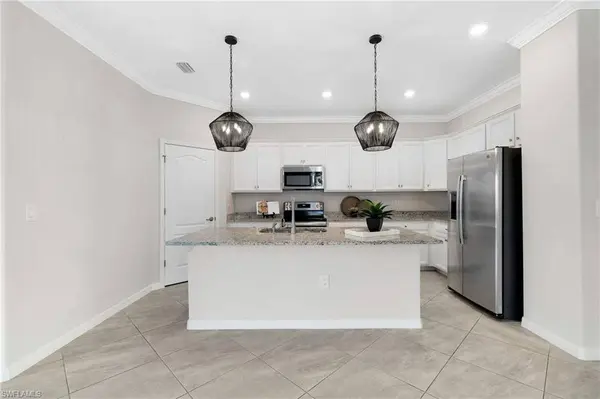 19752 The Place BLVD, Estero, FL 33928