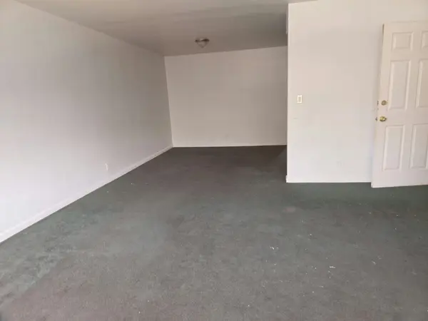 85-49 75th St, Woodhaven, NY 11421