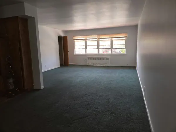 85-49 75th St, Woodhaven, NY 11421