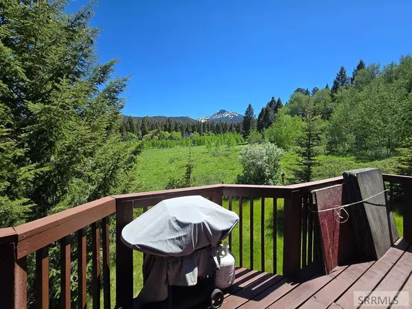 3560 Rock Creek Lane, Island Park, ID 83429