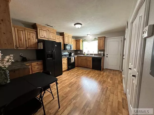 575 Countryside Avenue, Rexburg, ID 83440