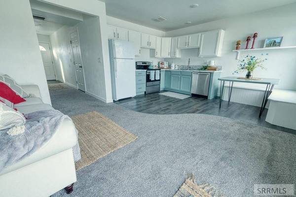 3532 Greenfield Drive, Ammon, ID 83406