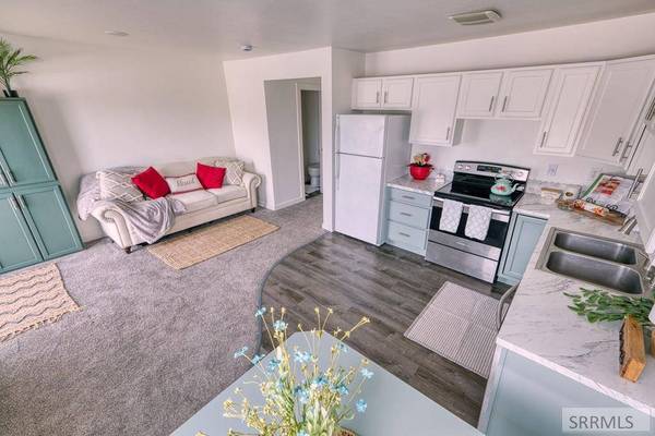 3532 Greenfield Drive, Ammon, ID 83406