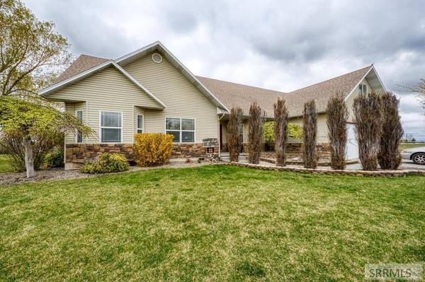 4175 N 3000 E, Sugar City, ID 83448