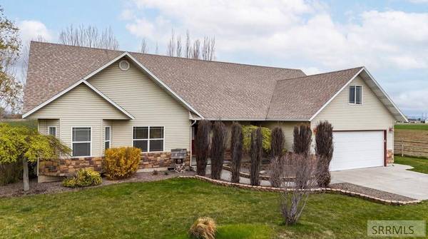 4175 N 3000 E, Sugar City, ID 83448