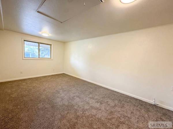 2237 Logan Drive, Idaho Falls, ID 83401