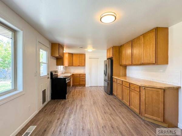 2237 Logan Drive, Idaho Falls, ID 83401