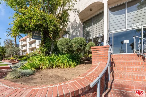 836 S Bundy DR #300, Los Angeles, CA 90049