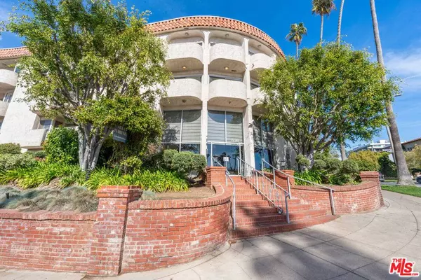 836 S Bundy DR #300, Los Angeles, CA 90049