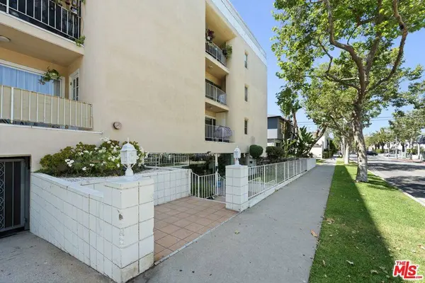 423 S Rexford DR #303, Beverly Hills, CA 90212