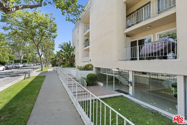 423 S Rexford DR #303, Beverly Hills, CA 90212