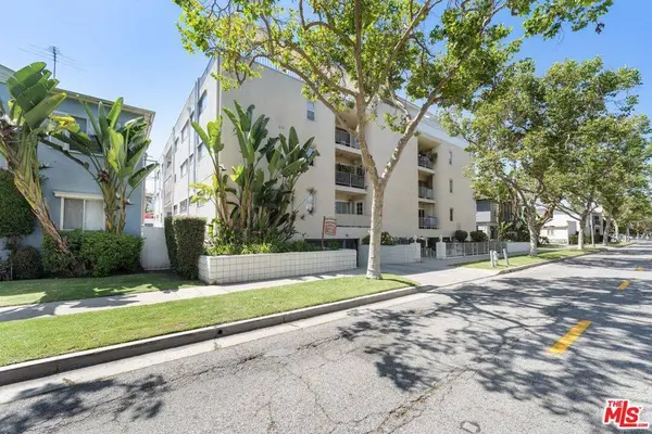 423 S Rexford DR #303, Beverly Hills, CA 90212