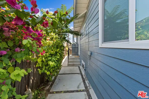 406 N Benton WAY, Los Angeles, CA 90026