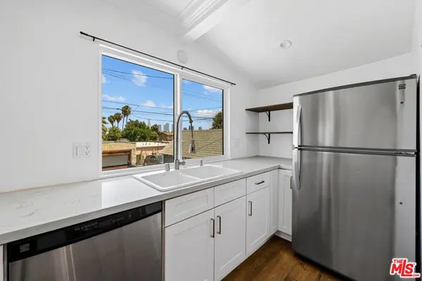 406 N Benton WAY, Los Angeles, CA 90026