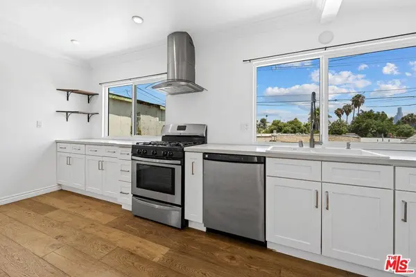 406 N Benton WAY, Los Angeles, CA 90026