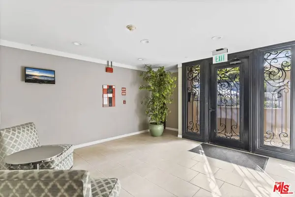 1820 Benecia AVE #402, Los Angeles, CA 90025