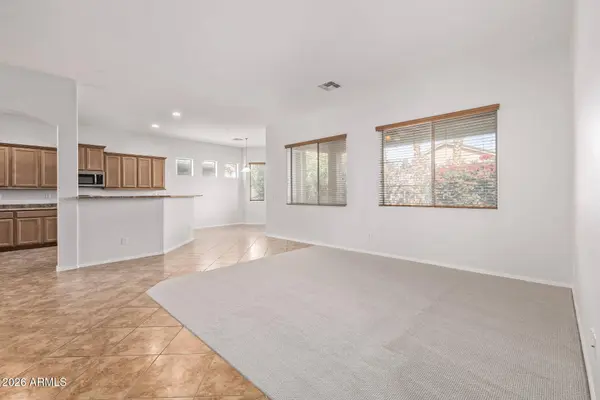 43924 W MCCLELLAND Drive, Maricopa, AZ 85138