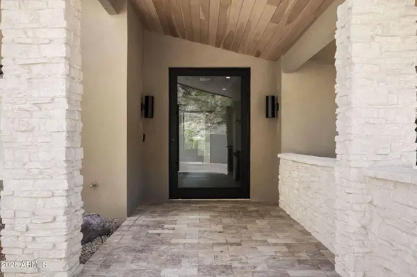 3500 E LINCOLN Drive #26, Phoenix, AZ 85018