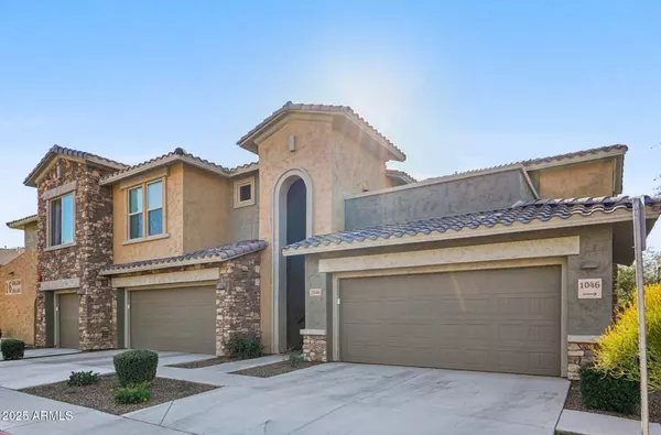 2425 W BRONCO BUTTE Trail #2046, Phoenix, AZ 85085