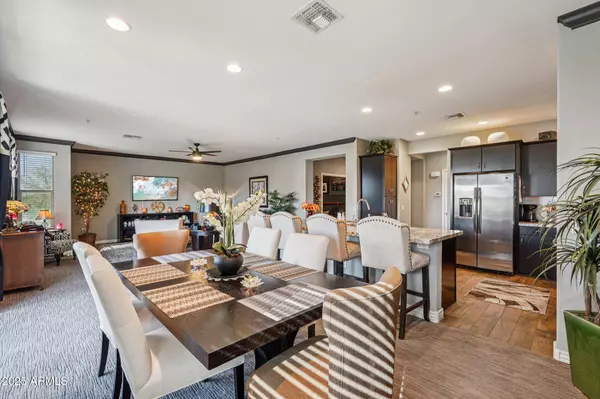 2425 W BRONCO BUTTE Trail #2046, Phoenix, AZ 85085