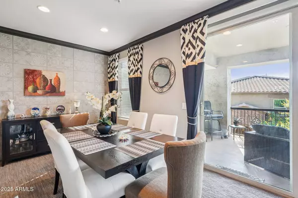 2425 W BRONCO BUTTE Trail #2046, Phoenix, AZ 85085