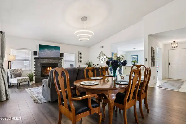 4408 W JULIE Drive, Glendale, AZ 85308