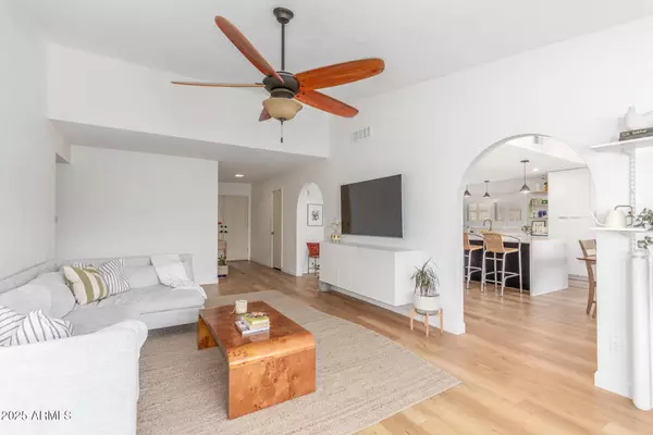 2432 W EVANS Drive, Phoenix, AZ 85023