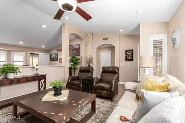 19817 N 92ND Avenue, Peoria, AZ 85382