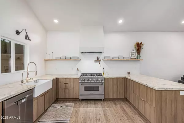 4416 E WHITNEY Lane, Phoenix, AZ 85032