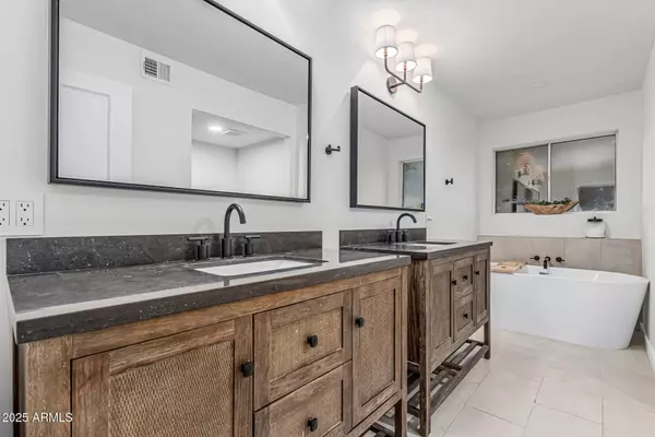 4416 E WHITNEY Lane, Phoenix, AZ 85032