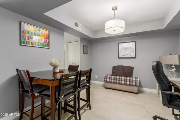 2232 W LINDNER Avenue #2, Mesa, AZ 85202