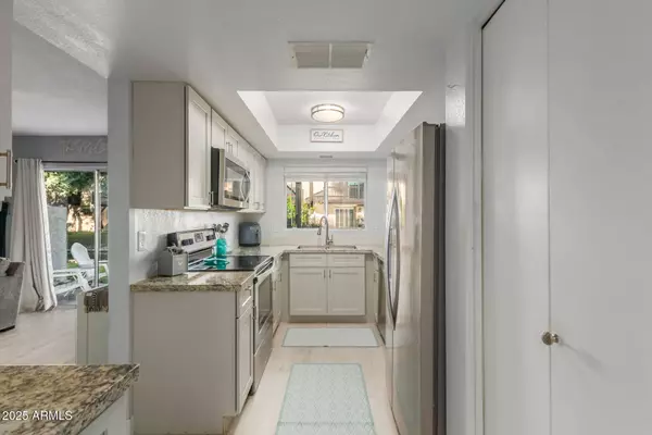 2232 W LINDNER Avenue #2, Mesa, AZ 85202